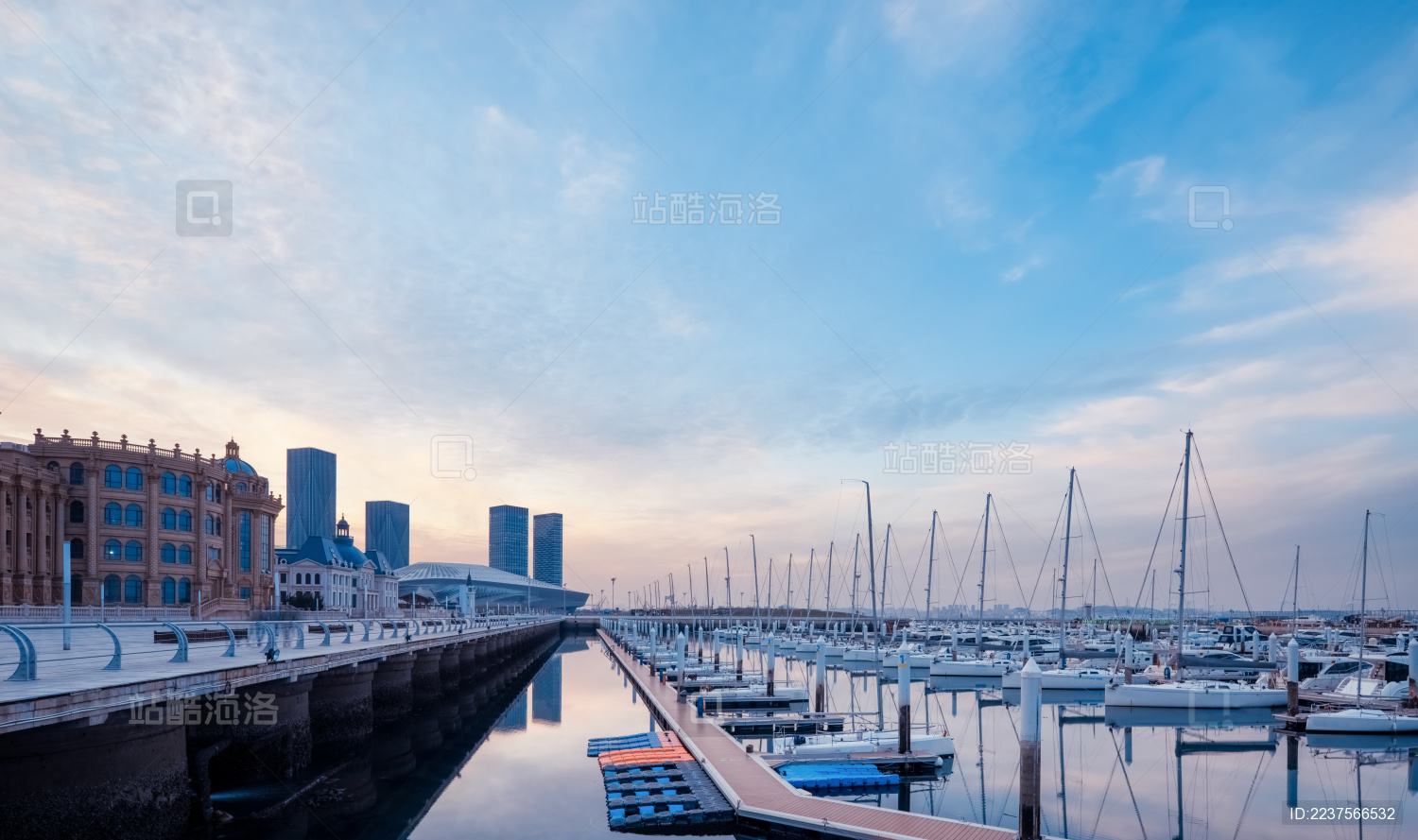 中国辽宁大连东港游艇码头