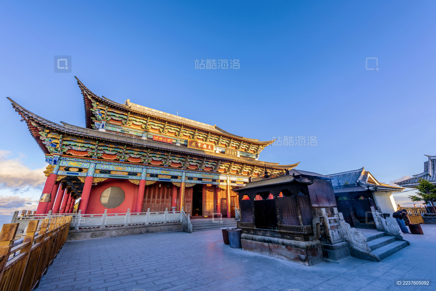 中国云南省大理鸡足山金顶寺