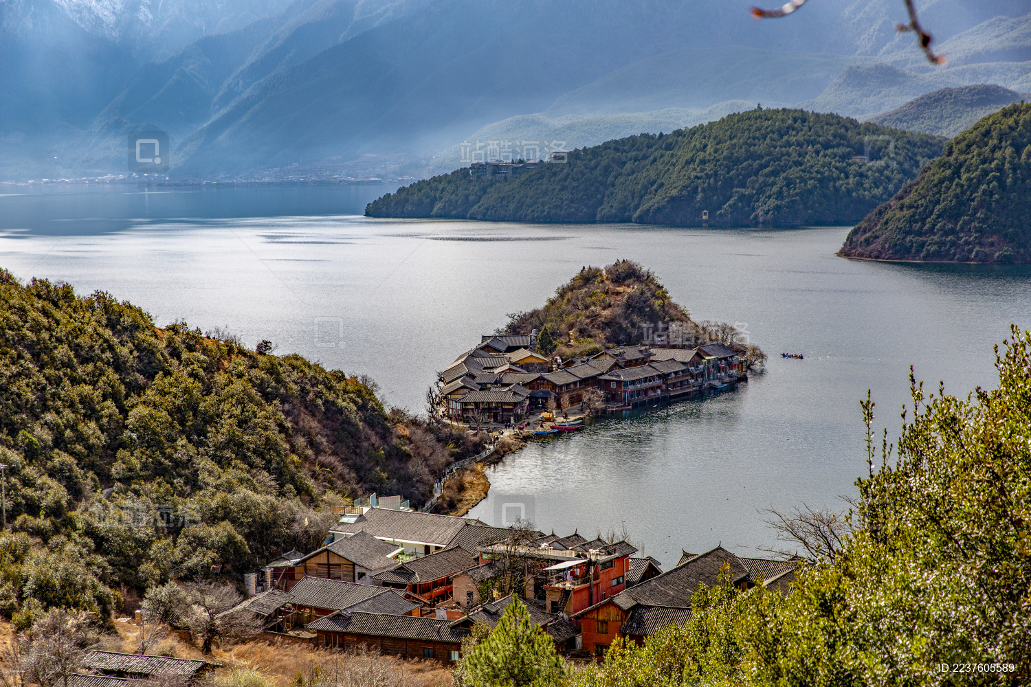 云南泸沽湖里格半岛