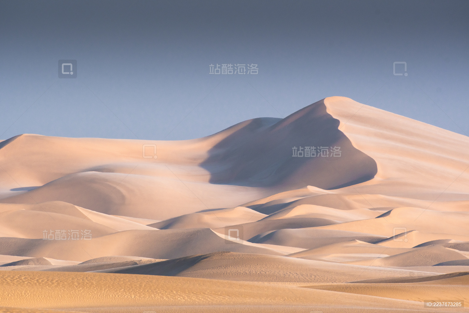 中国新疆若羌罗布泊沙漠