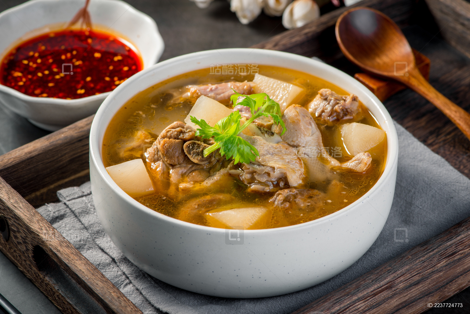 营养美味的做法，暖胃暖心的鸭汤