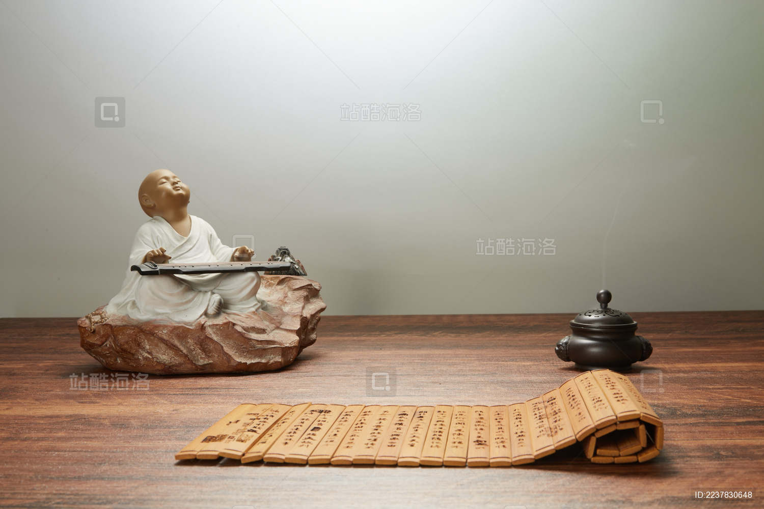 中国古代禅意书桌焚香看书简