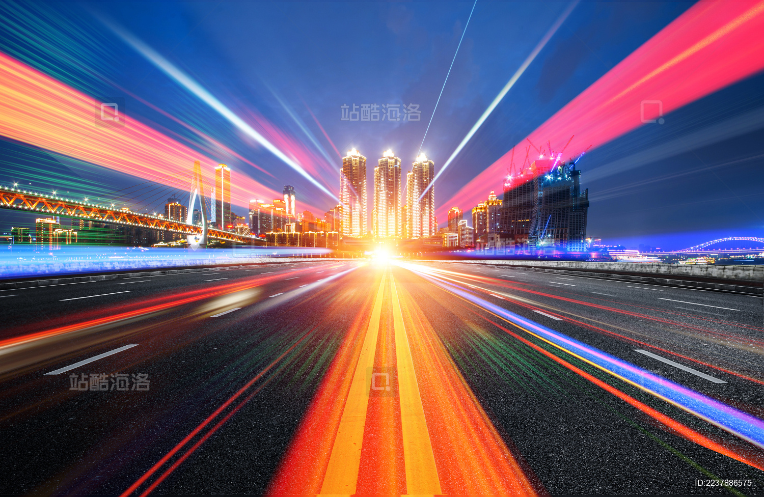 城市公路汽车光影轨迹