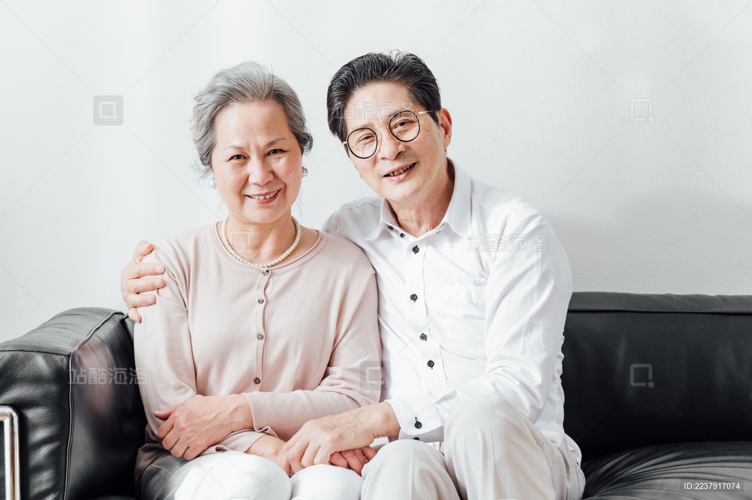 亚洲老年夫妇肖像