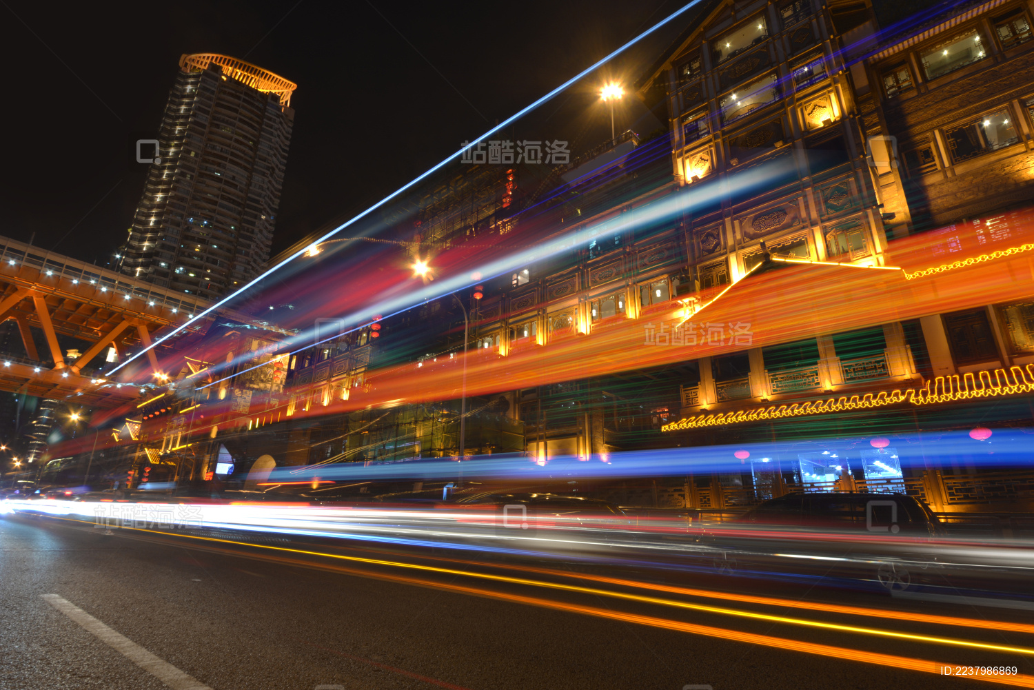 重庆洪崖洞 汽车光影轨迹