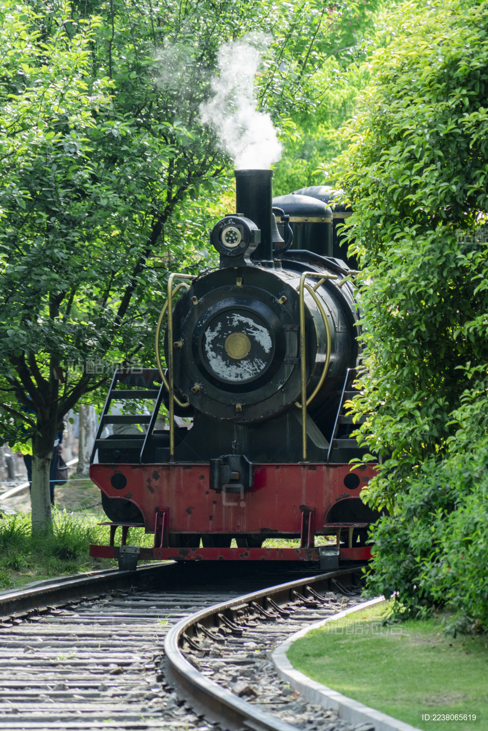 怀旧复古绿皮火车车头