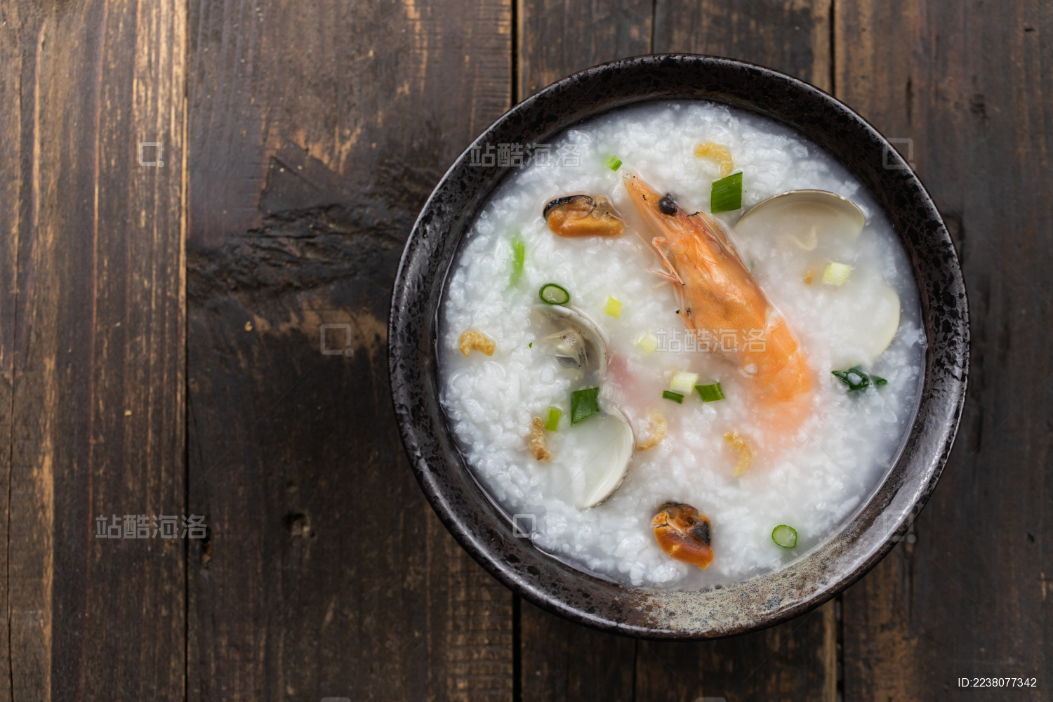 生蚝银鱼粥，家常版潮汕海鲜砂锅粥，鲜甜味美又暖胃 - 哔哩哔哩