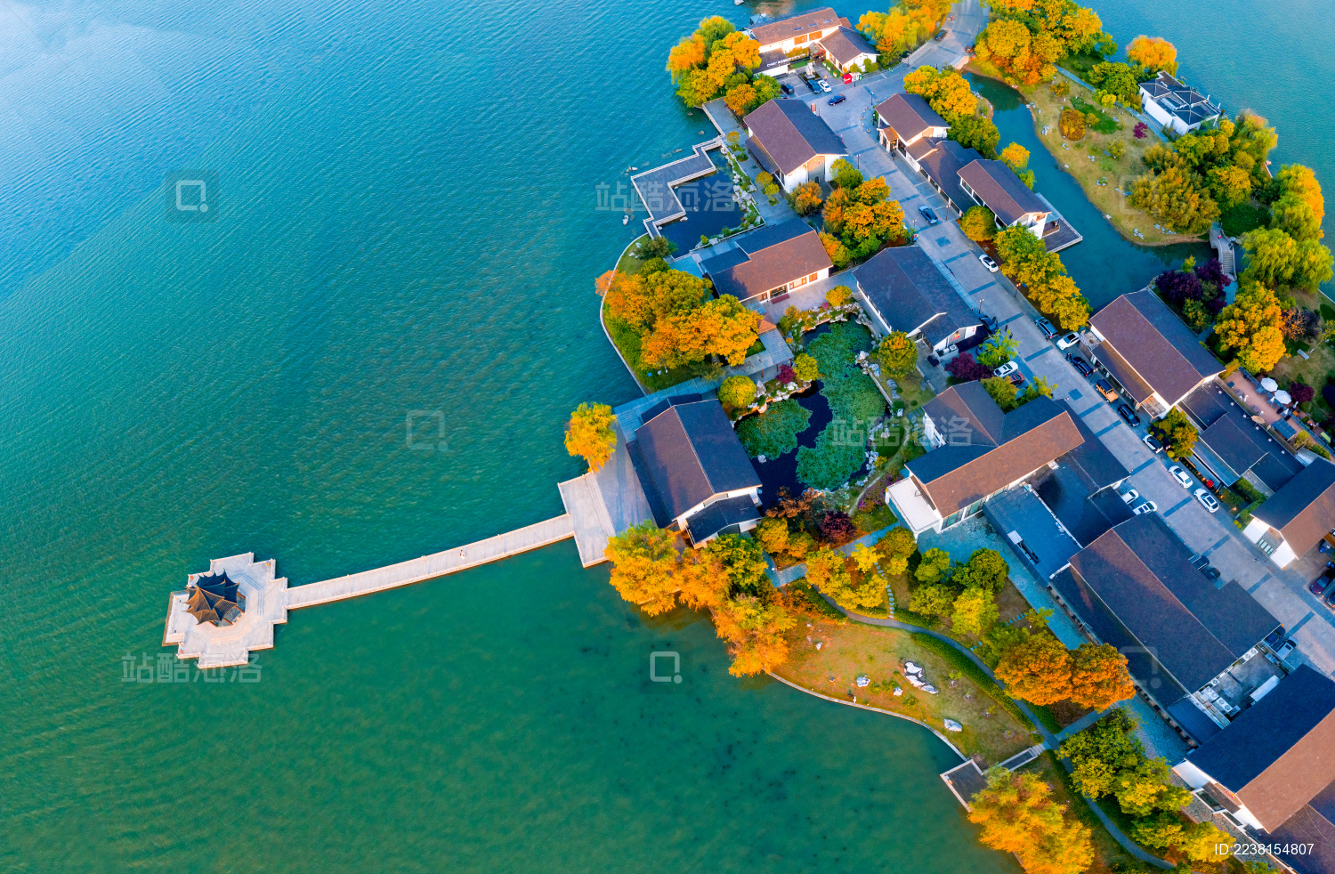 中国江苏省苏州市金鸡湖景区李公堤航拍风光