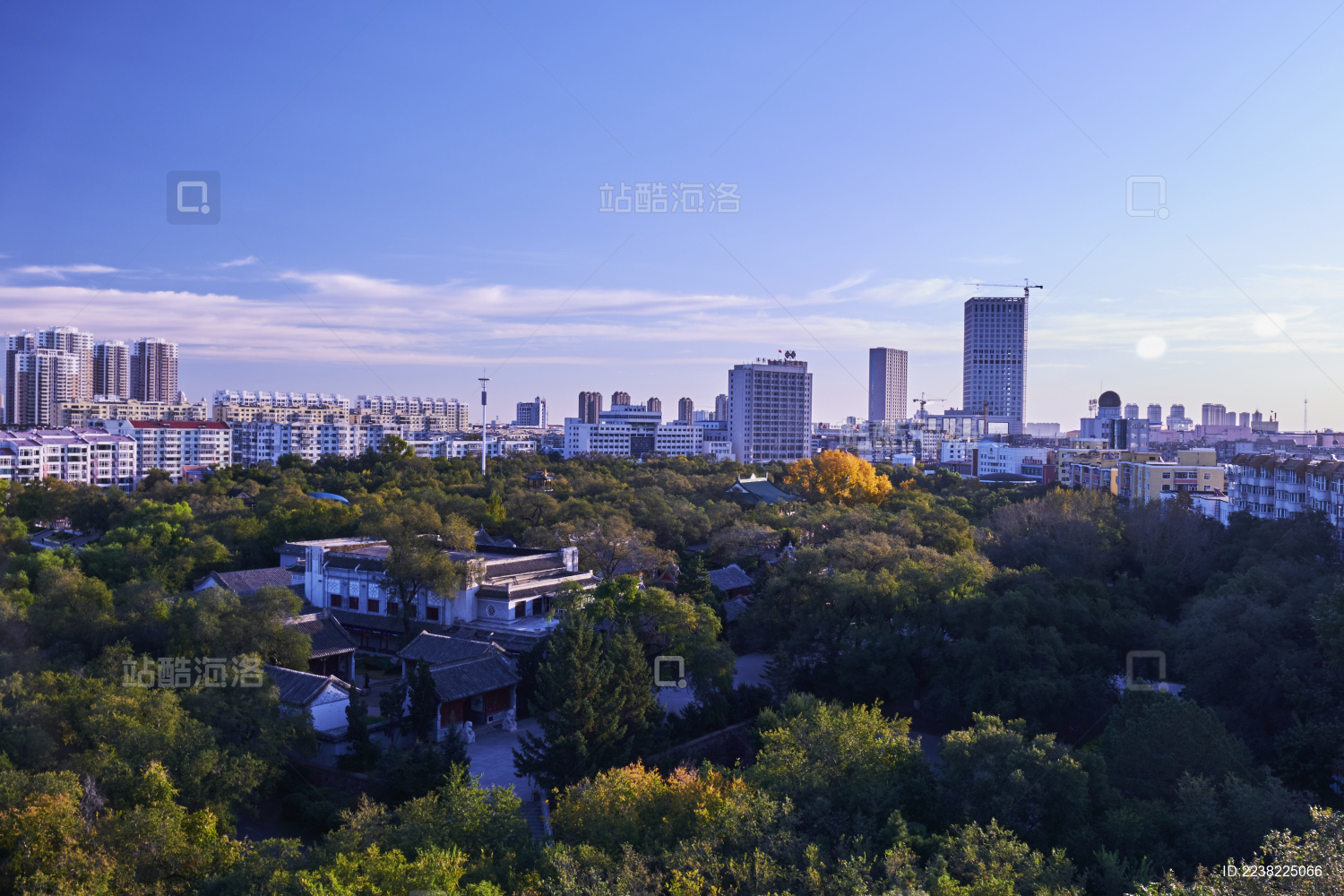 中国齐齐哈尔龙沙公园全景