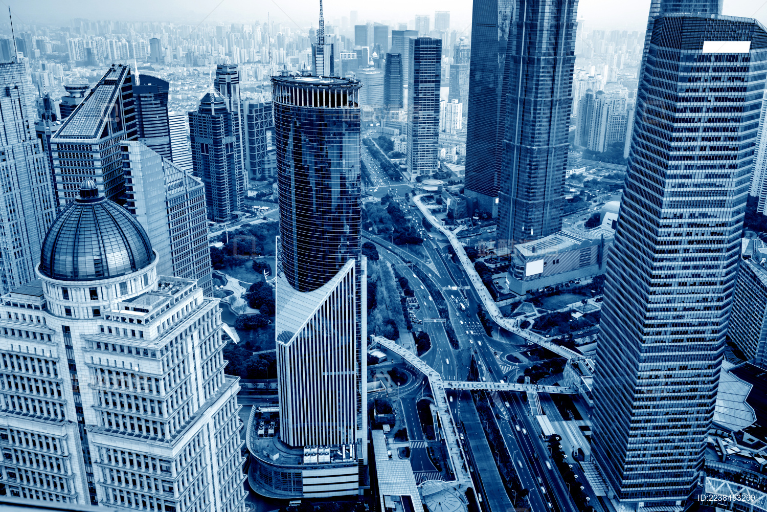 上海城市景观 高点拍摄的陆家嘴摩天大楼