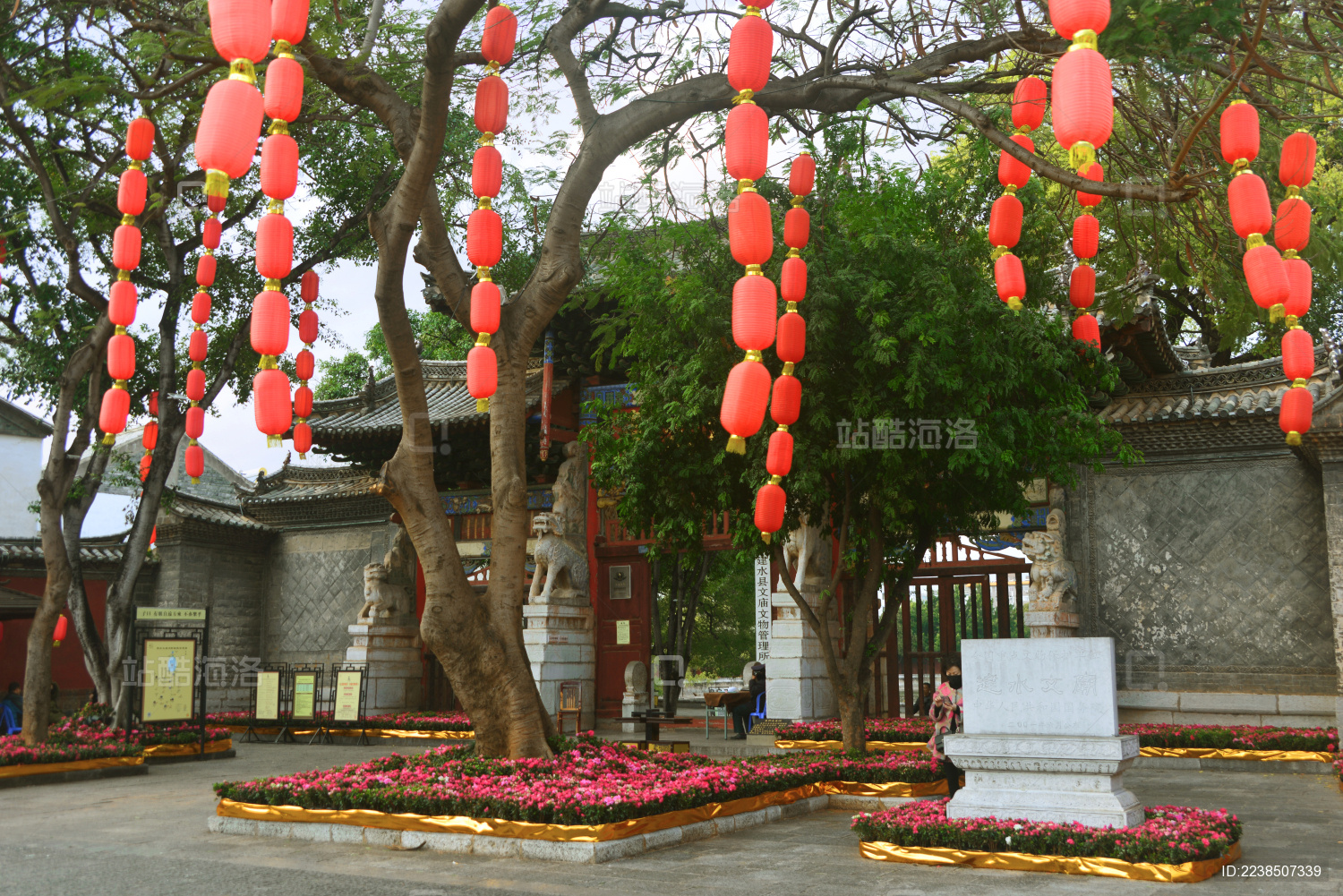 云南建水古城 建水文庙太和元气牌楼