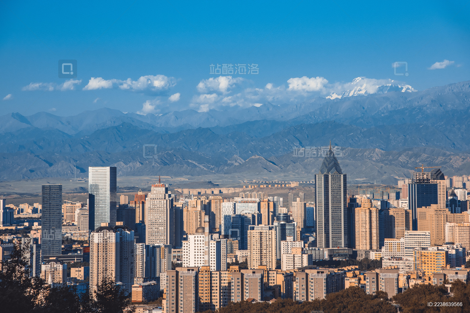 航拍中国新疆乌鲁木齐市城市风光