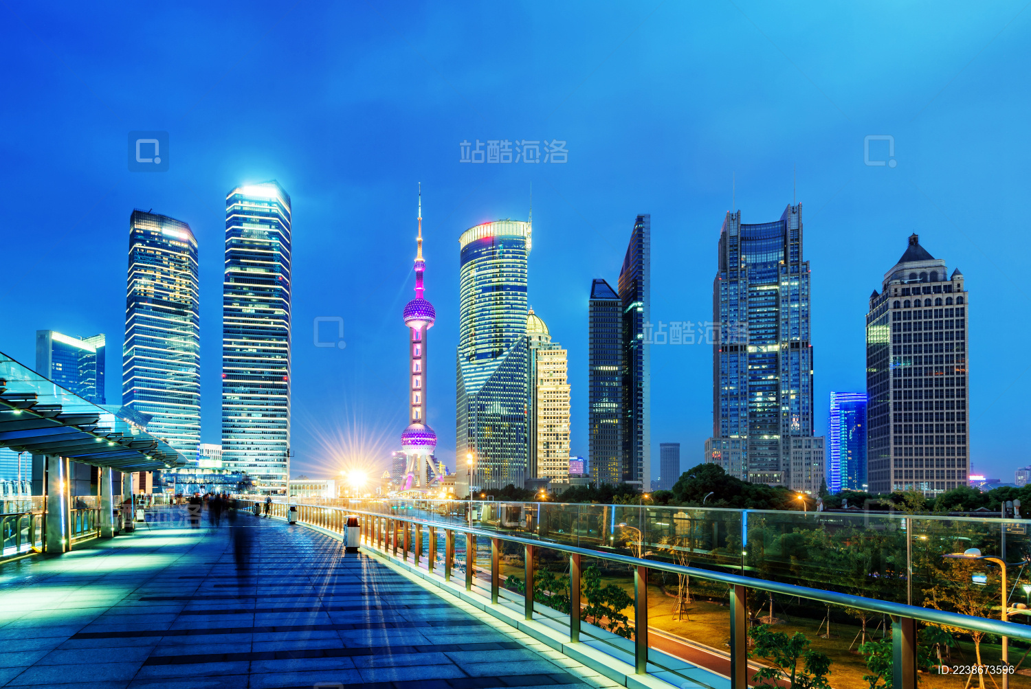 上海陆家嘴夜景|摄影|风光摄影|angusme - 原创作品 - 站酷 (ZCOOL)