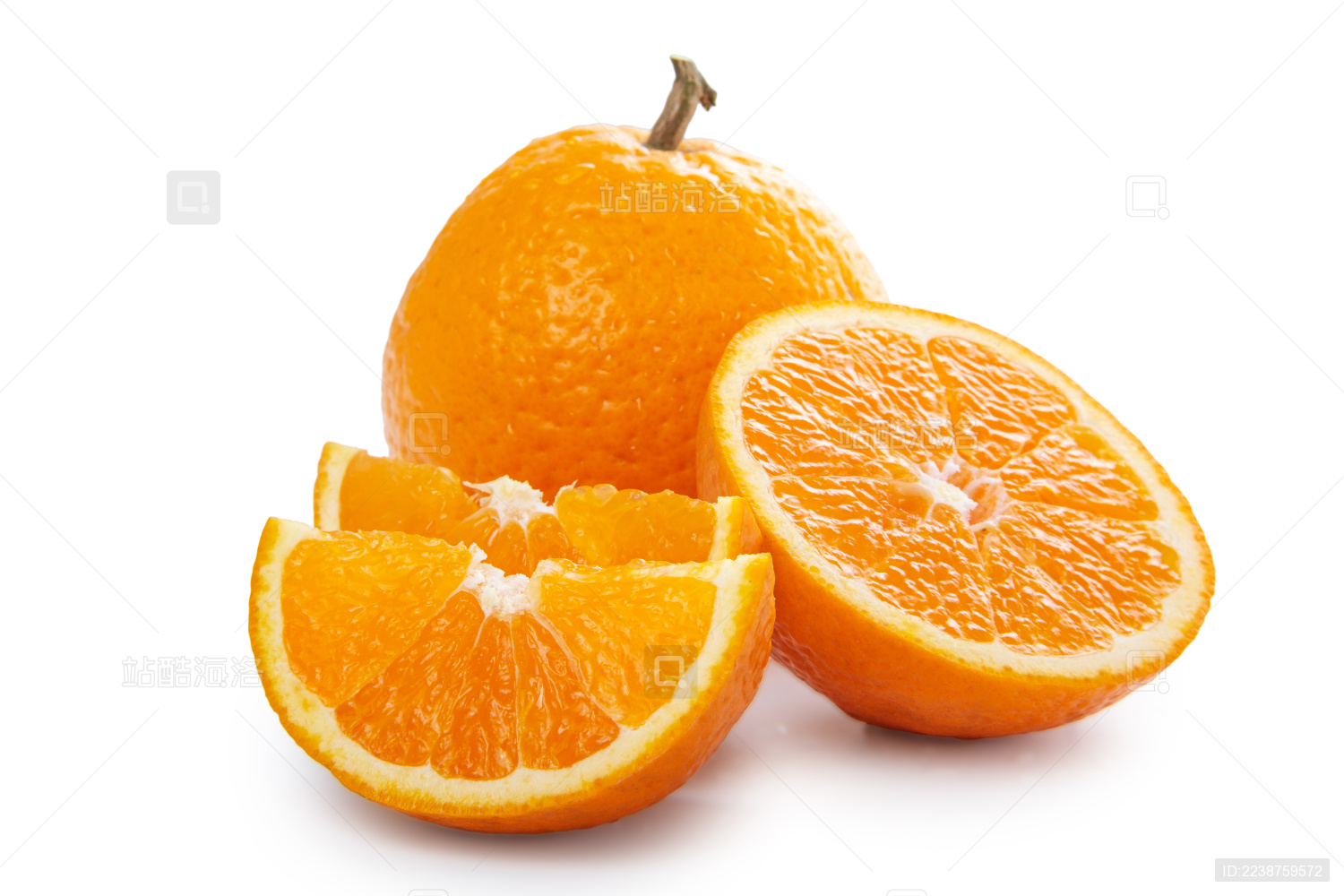 青见柑和剥开果肉带白底