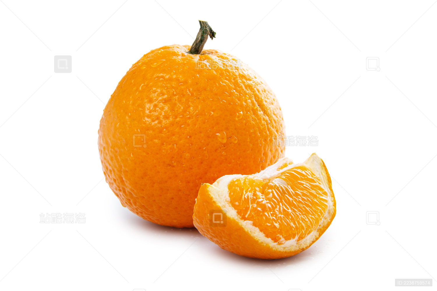 青见柑和剥开果肉带白底