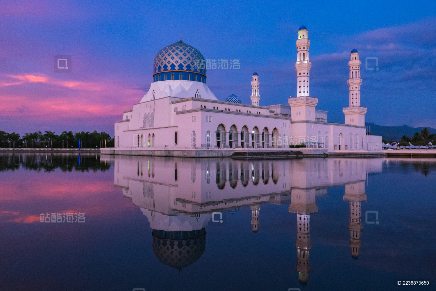 沙巴水上清真寺高清图片下载-正版图片500837311-摄图网