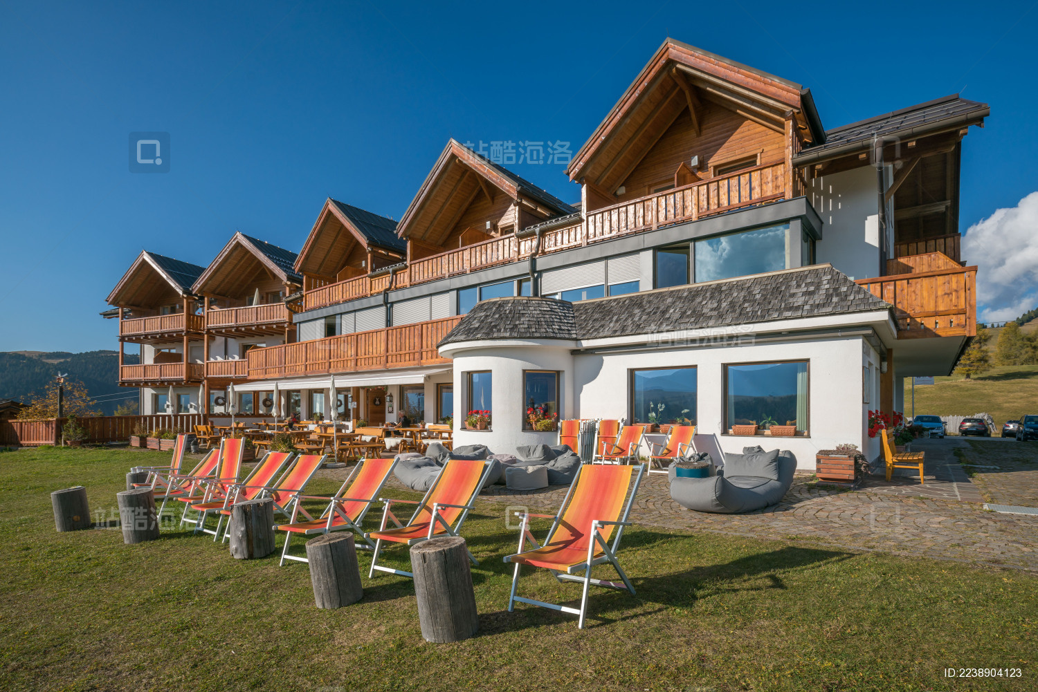 欧洲意大利多洛米蒂苏西高原度假酒店建筑