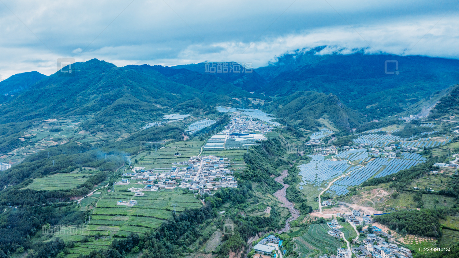 中国云南怒江傈僳族自治州兰坪县城市风光