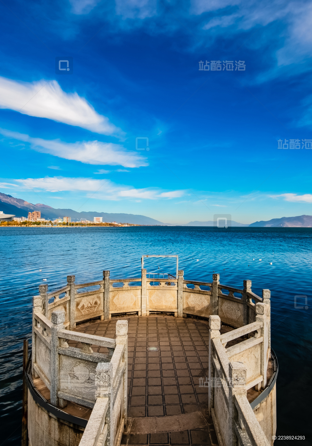 中国云南省大理市洱海外滩观景台建筑