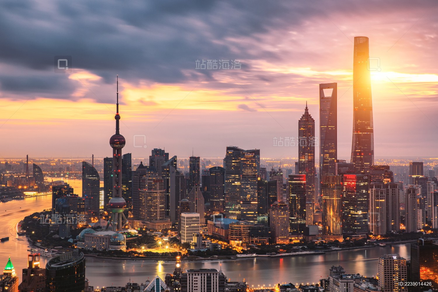 中国上海四件套日出风光