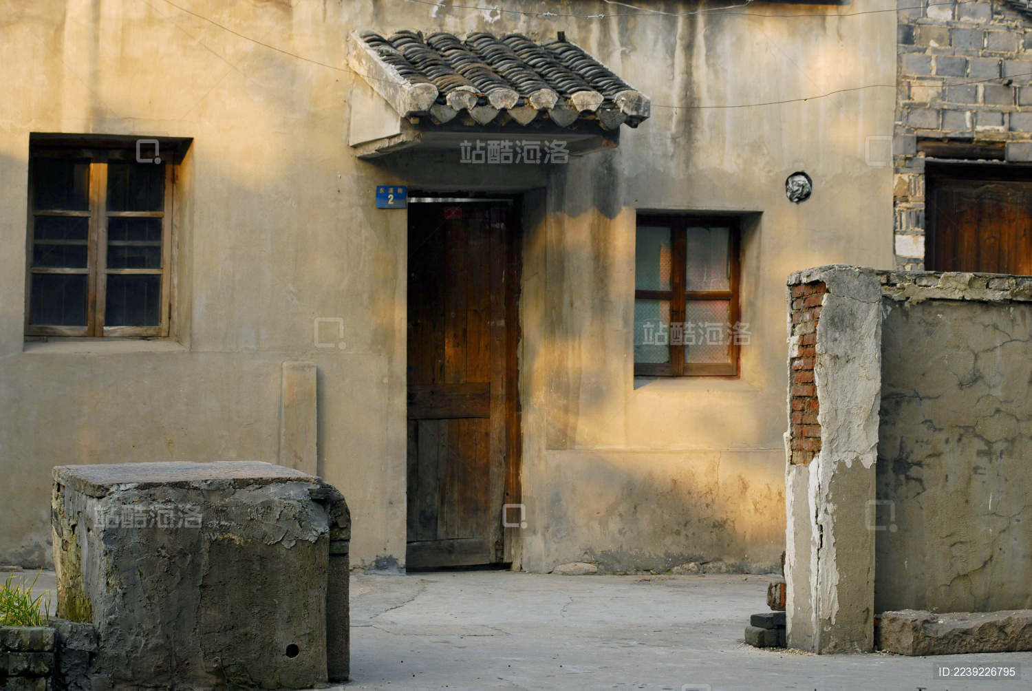 中国江苏苏州同里古镇老街老房子