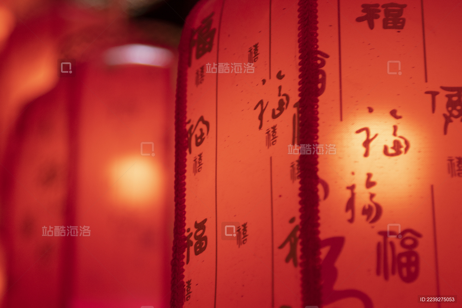 逛灯会赏花灯看灯会大红灯笼高高挂