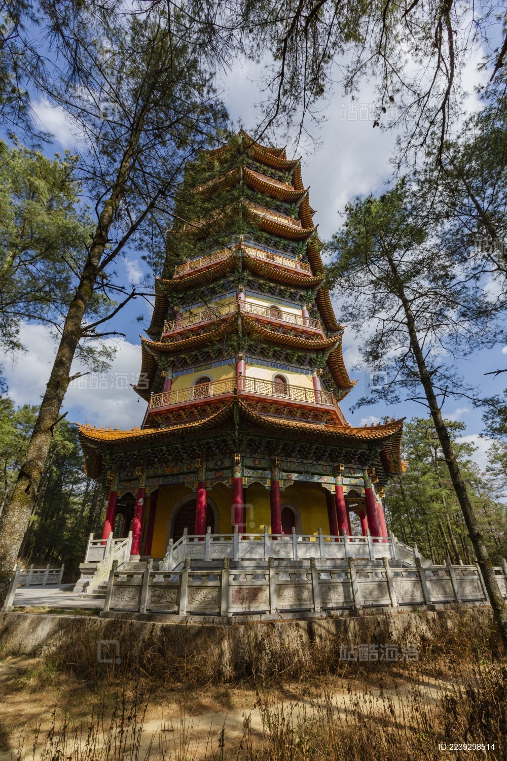 云南武定狮子山古建筑万佛塔