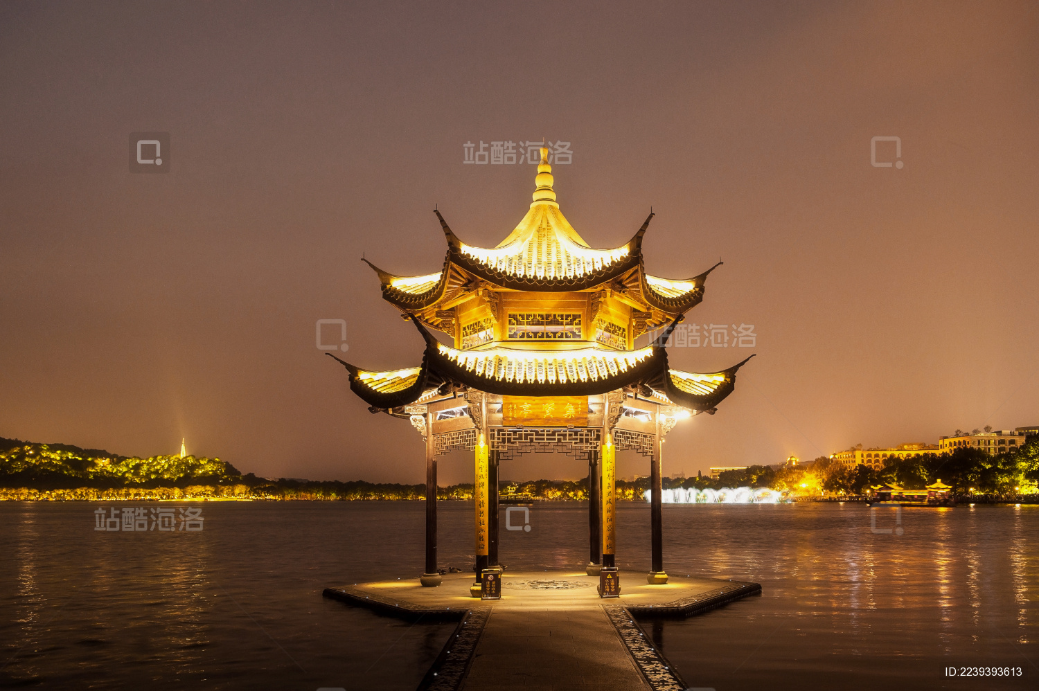 中国浙江省杭州西湖夜景风光