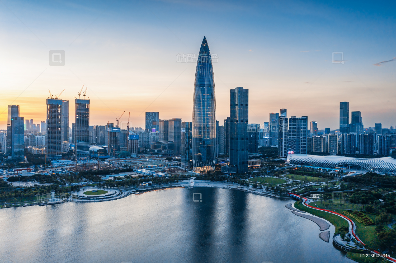 广东省深圳市南山区后海深圳湾人才公园黄昏