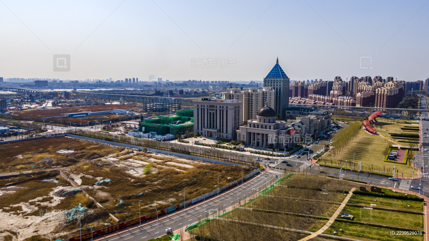 天津汉沽区东方文化广场建筑群航拍图俯视图