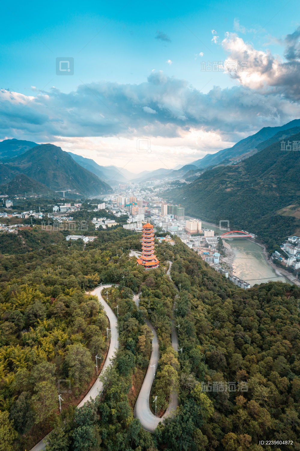 云南省怒江州怒江大峡谷六库市航拍风光