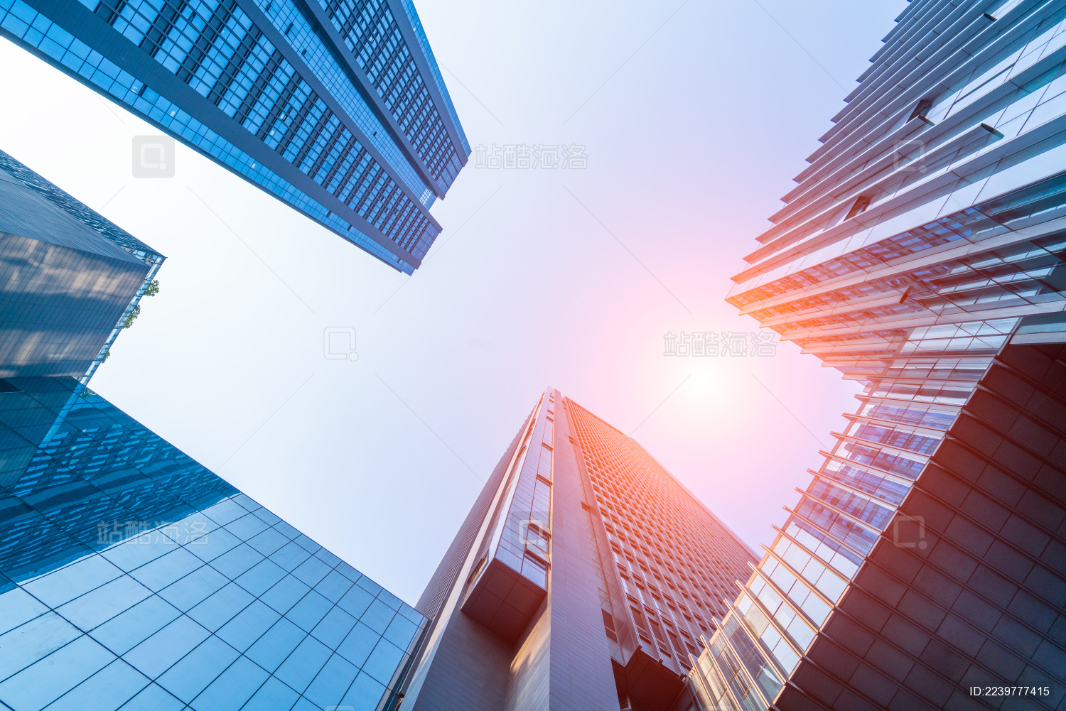 现代商务写字楼仰拍背景