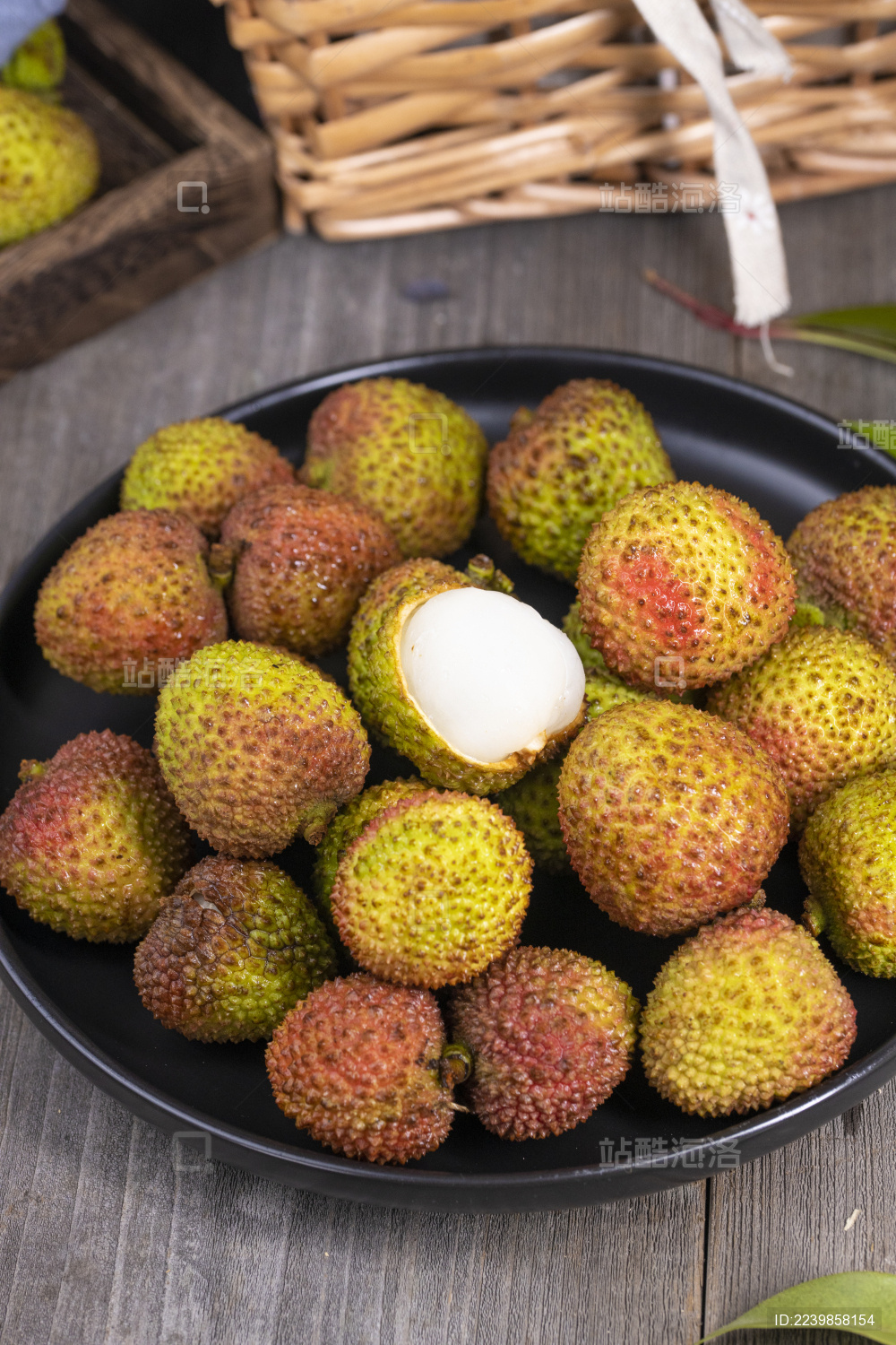 盘中的妃子笑荔枝