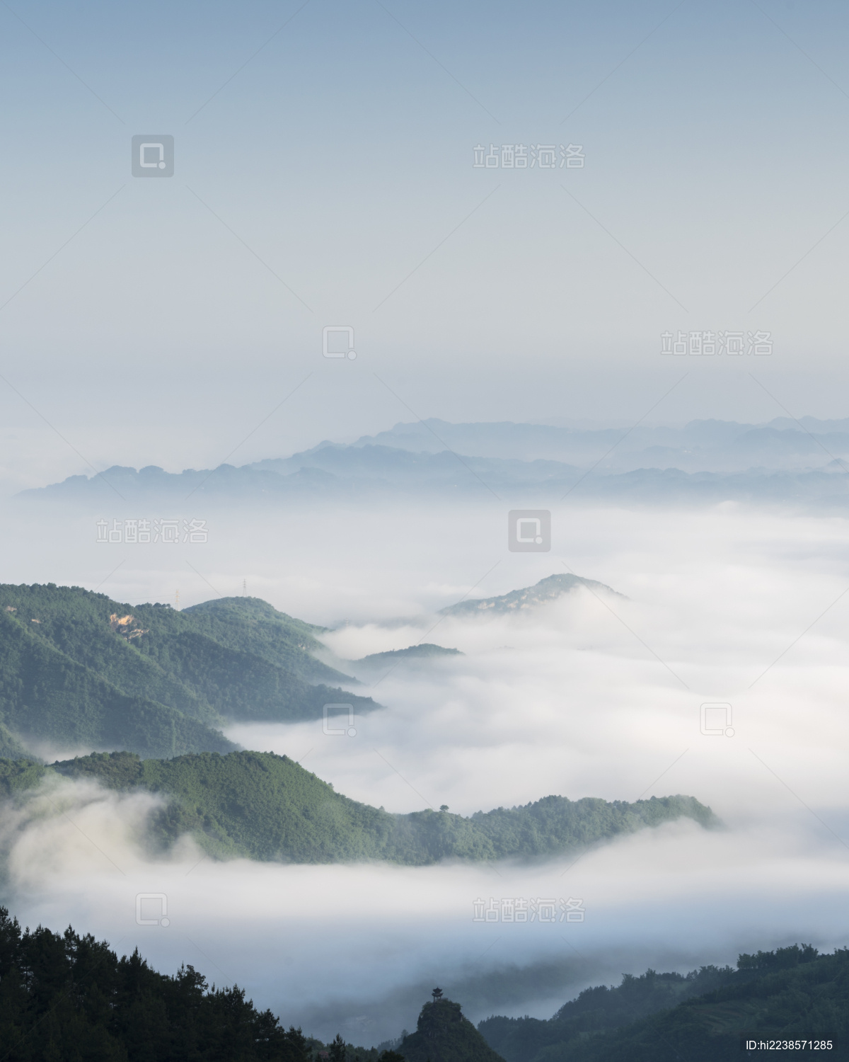 夏季重庆綦江区万盛黑山谷森林公园云海奇观