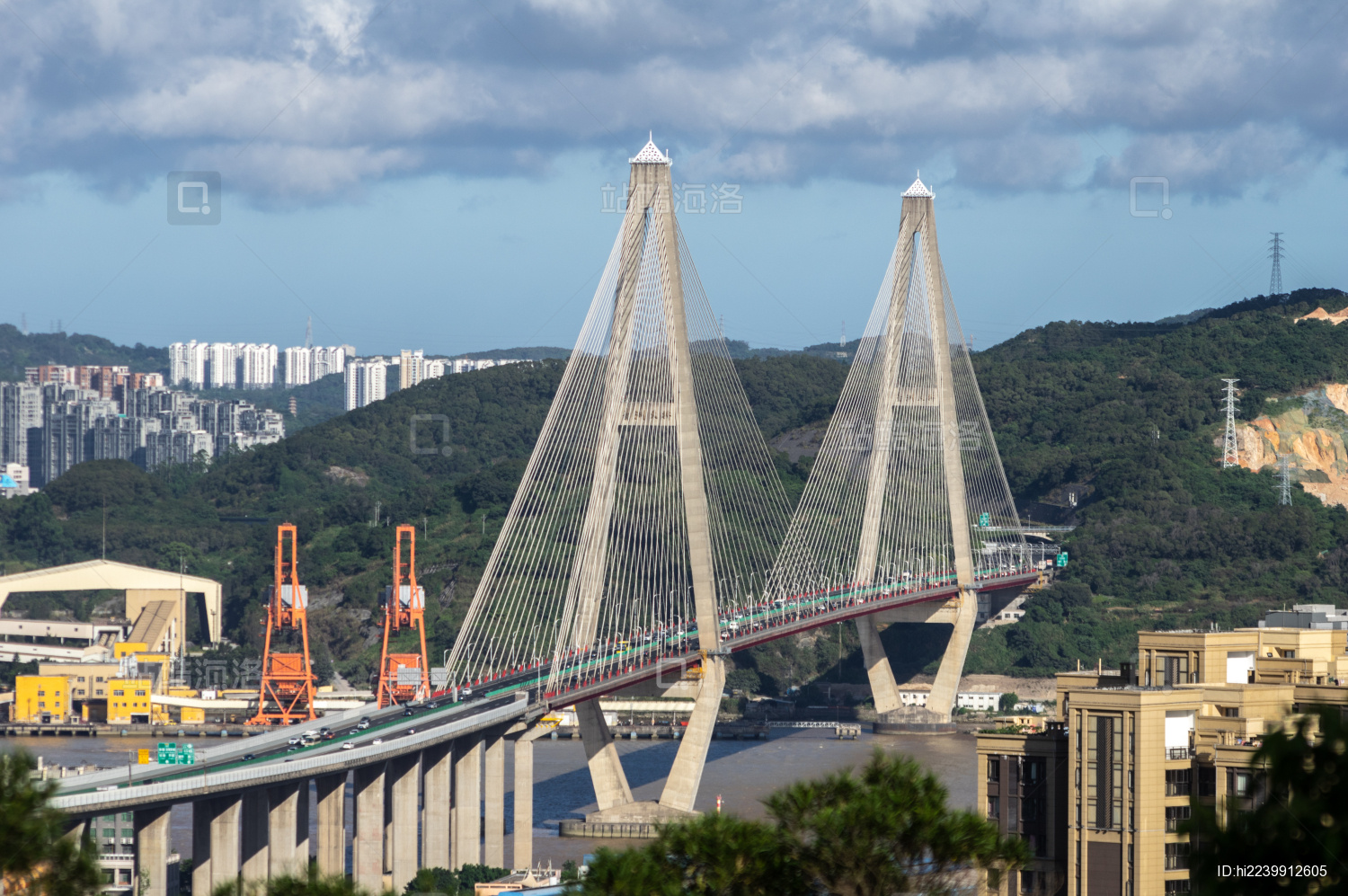 中国福州马尾港工业区风光