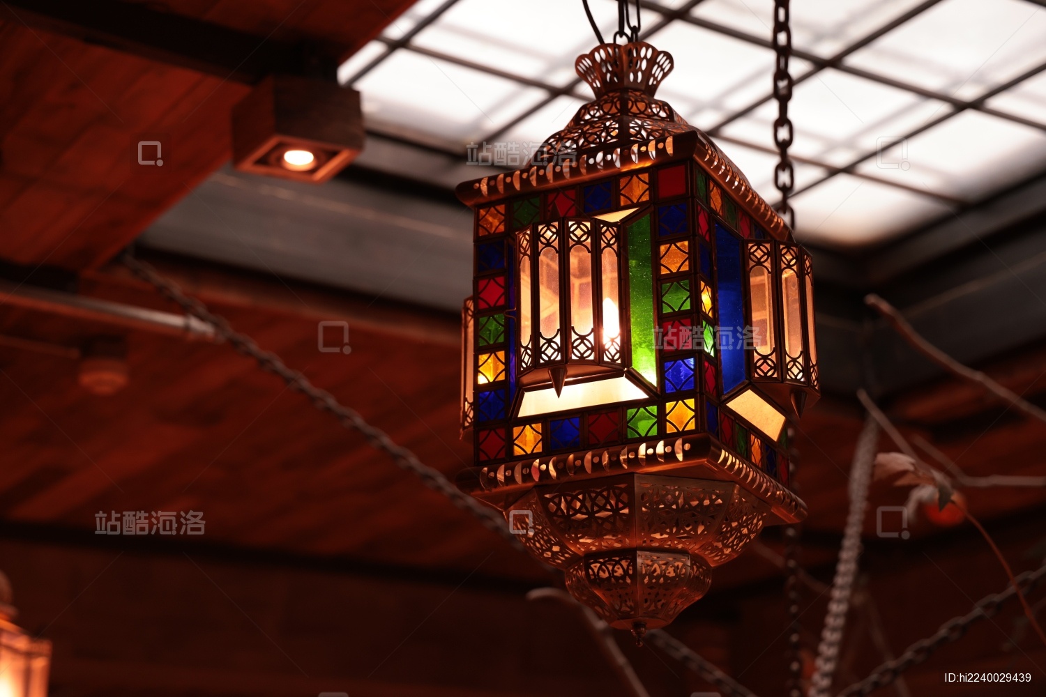 复古文艺的摩洛哥风格彩色吊灯