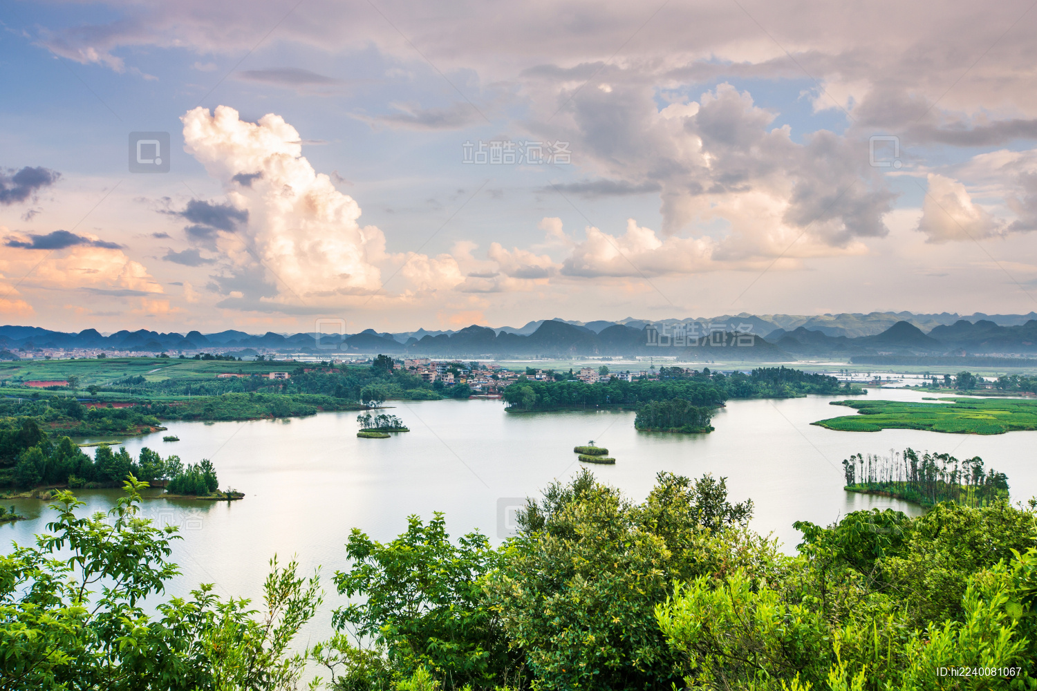 中国云南文山州丘北县普者黑景区落水洞景点