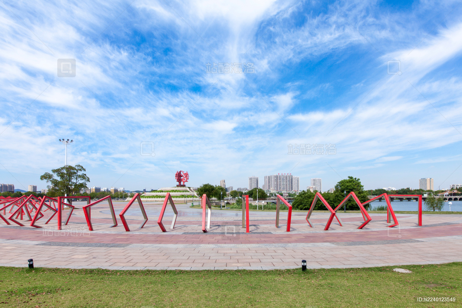 江苏省南京市江宁区百家湖广场装饰建筑
