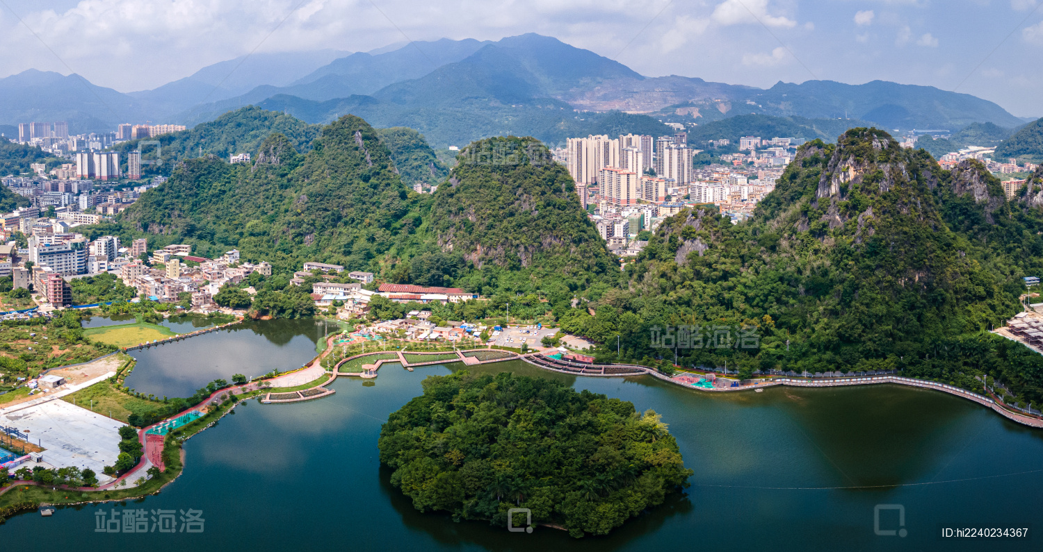 中国广东省云浮市蟠龙天湖自然风光