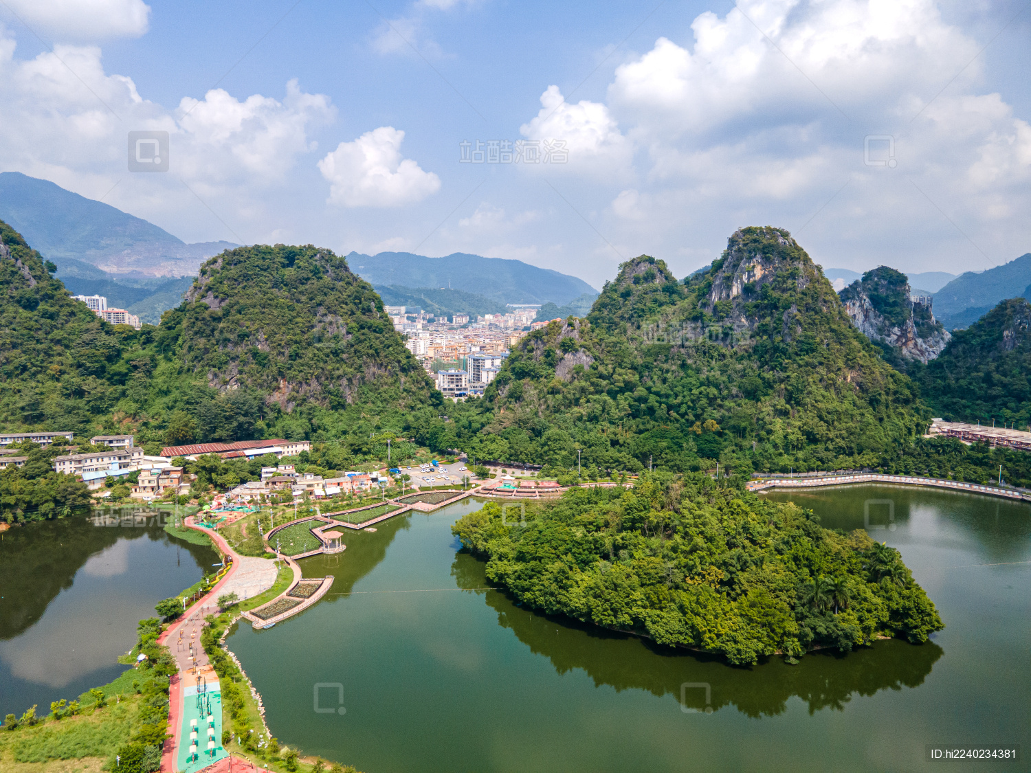 中国广东省云浮市蟠龙天湖自然风光