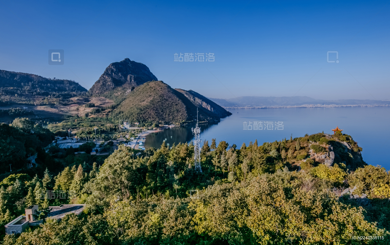 云南省玉溪市抚仙湖笔架山自然景观