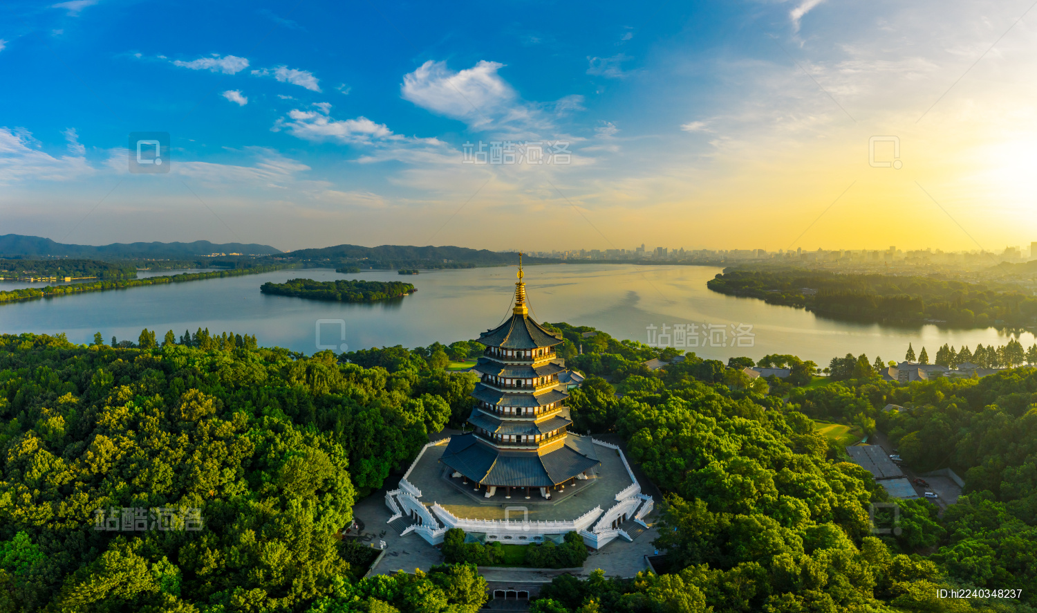 中国浙江杭州西湖雷峰塔建筑和自然风光
