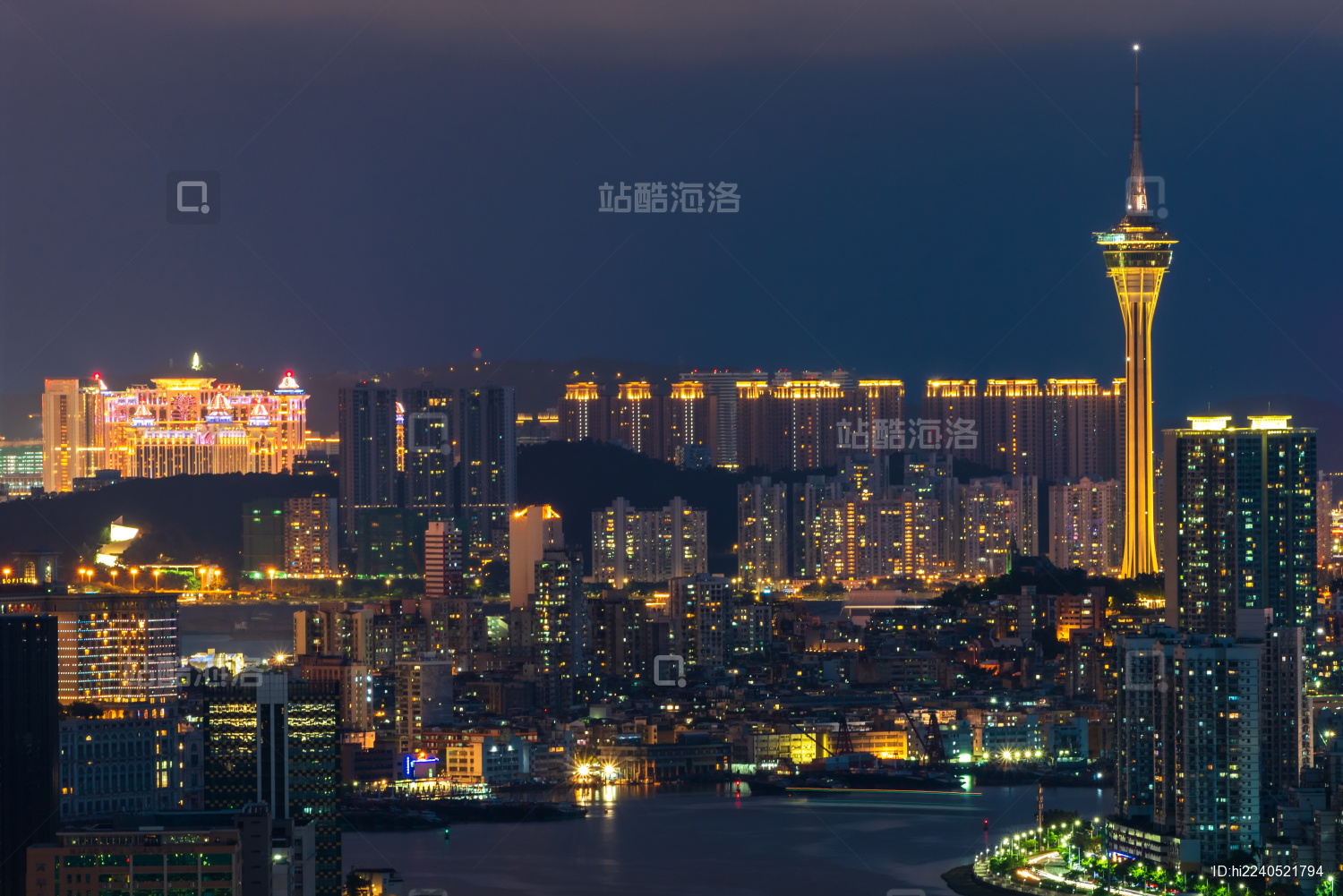 中国澳门塔天际线城市风光夜景