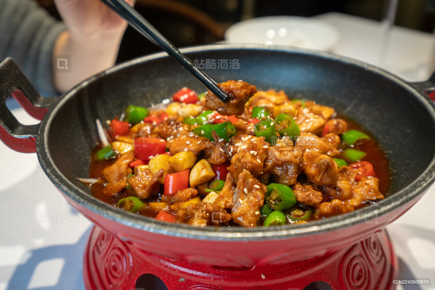 双椒兔丁_站酷海洛_正版图片_视频_字体_音乐素材交易平台_站酷旗下品牌