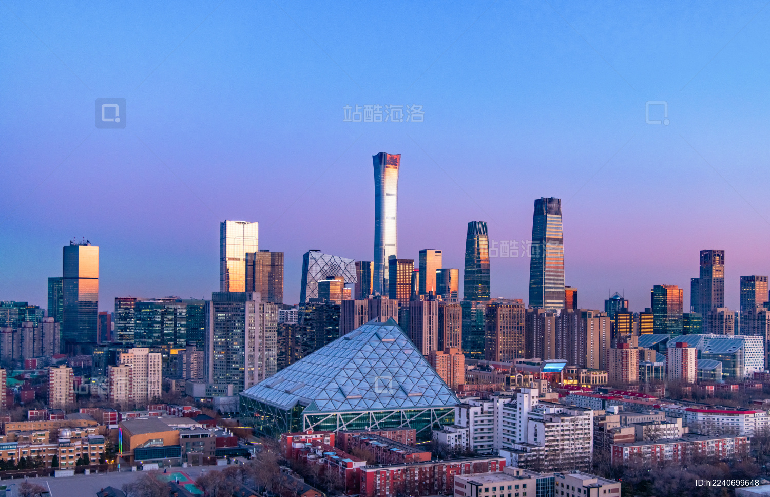 中国北京CBD夜景建筑群