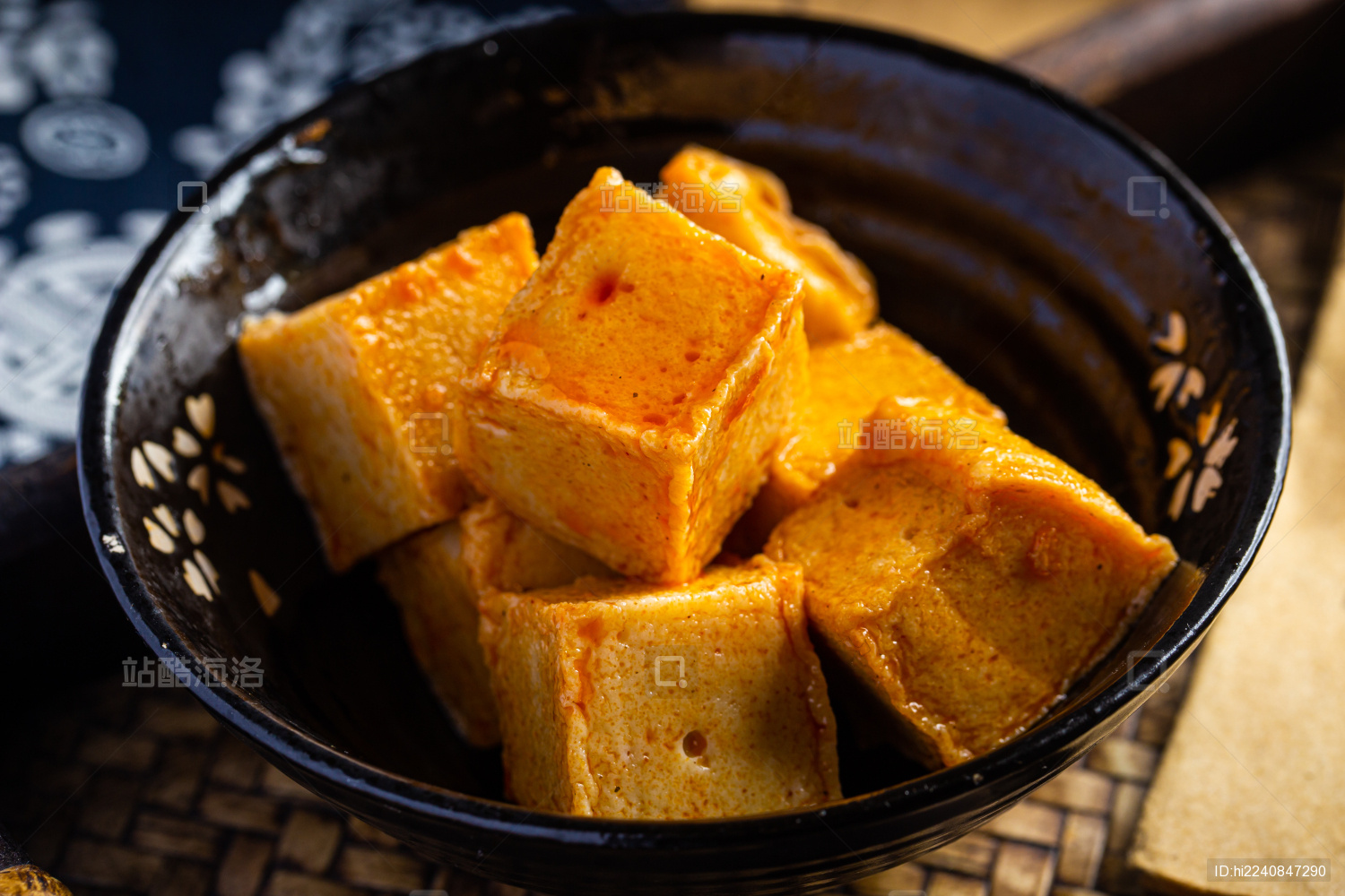 鱼子酱炖豆腐怎么做_鱼子酱炖豆腐的做法_豆果美食