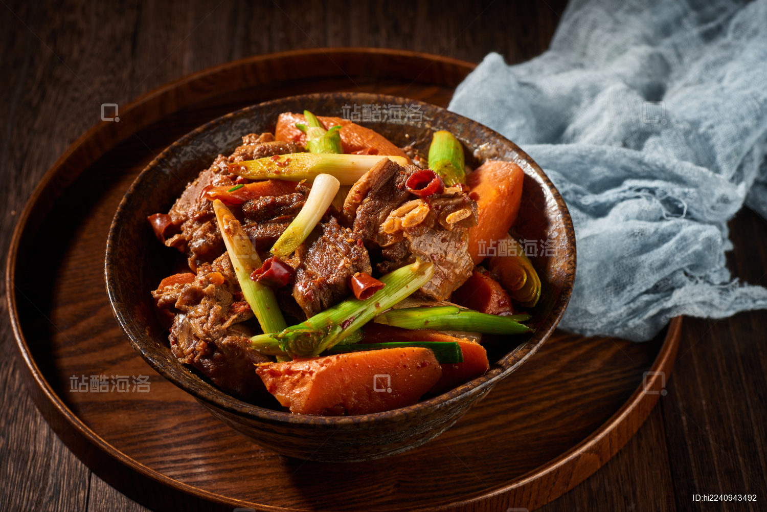 滋补养生的青蒜胡萝卜烧羊肉