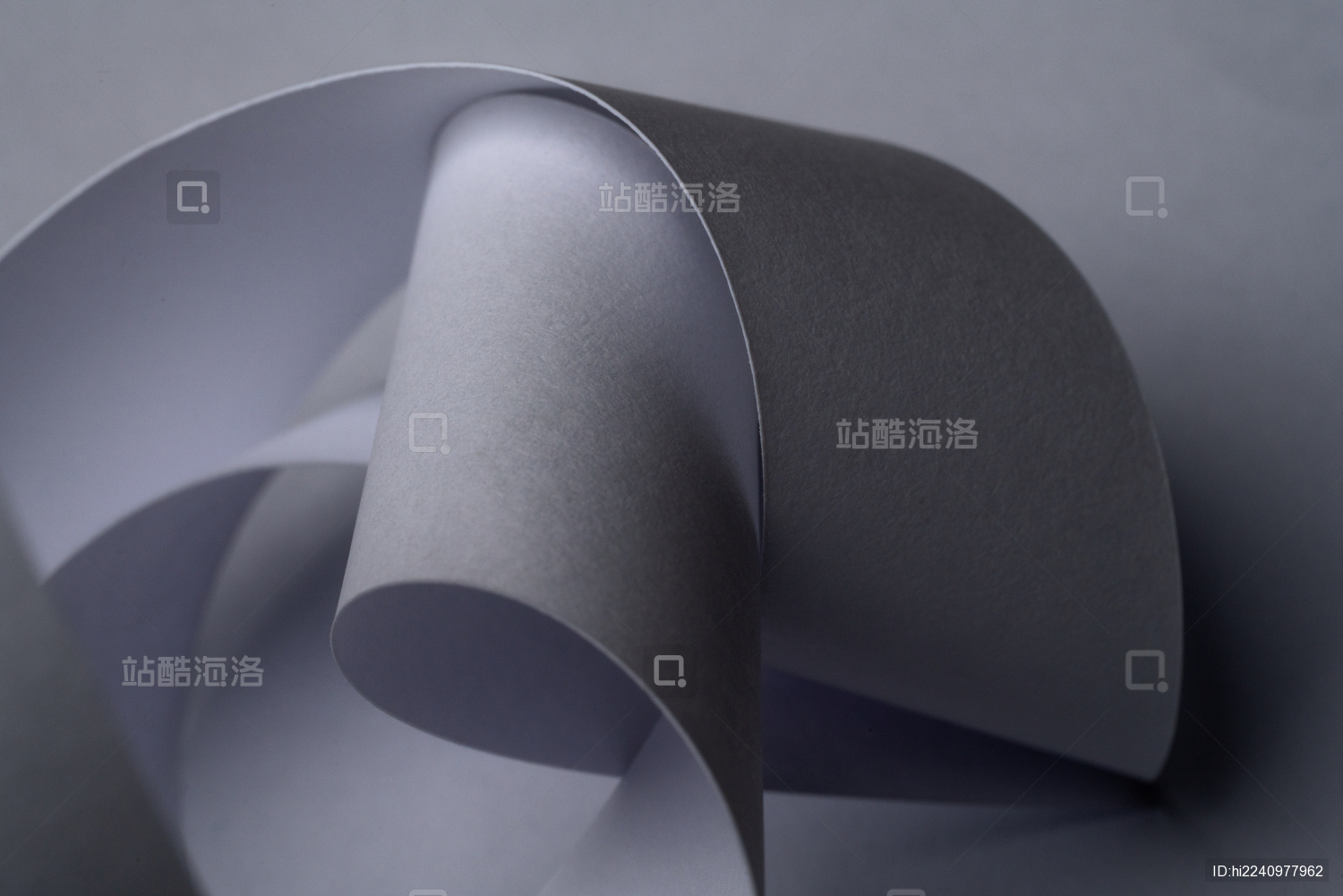 纸创造的纯色曲线明暗的背景