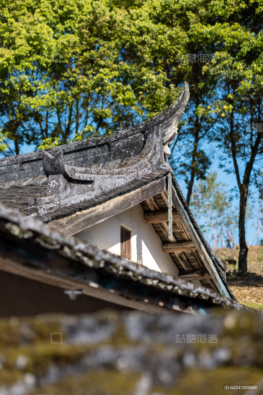 农村房子的屋檐