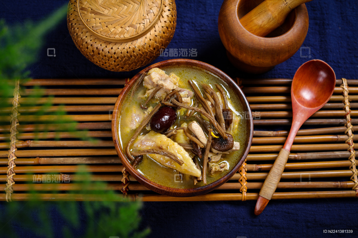 茶树菇排骨汤怎么做_茶树菇排骨汤的做法_豆帝煮_豆果美食